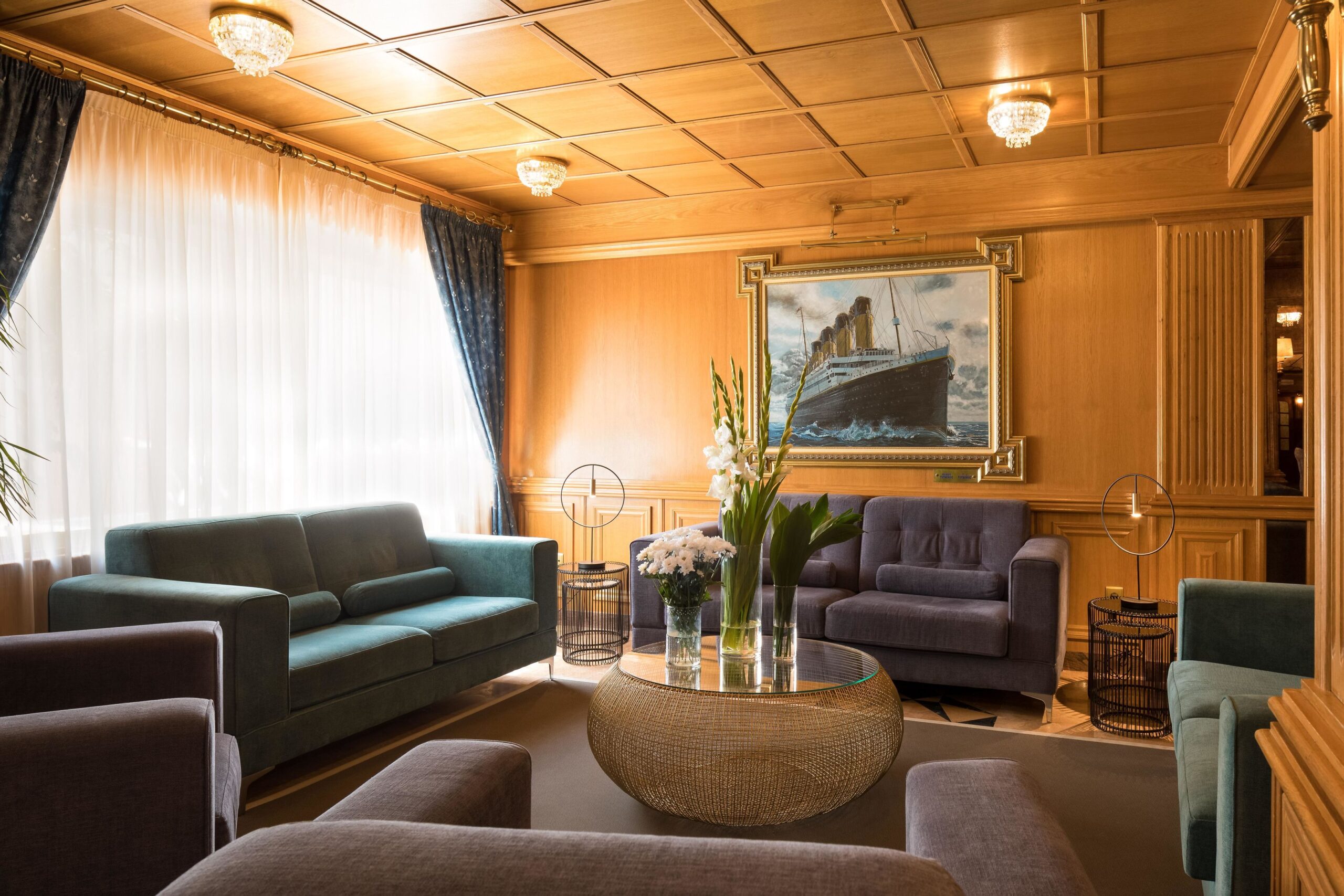 004-L-lounge-lobby_73153833