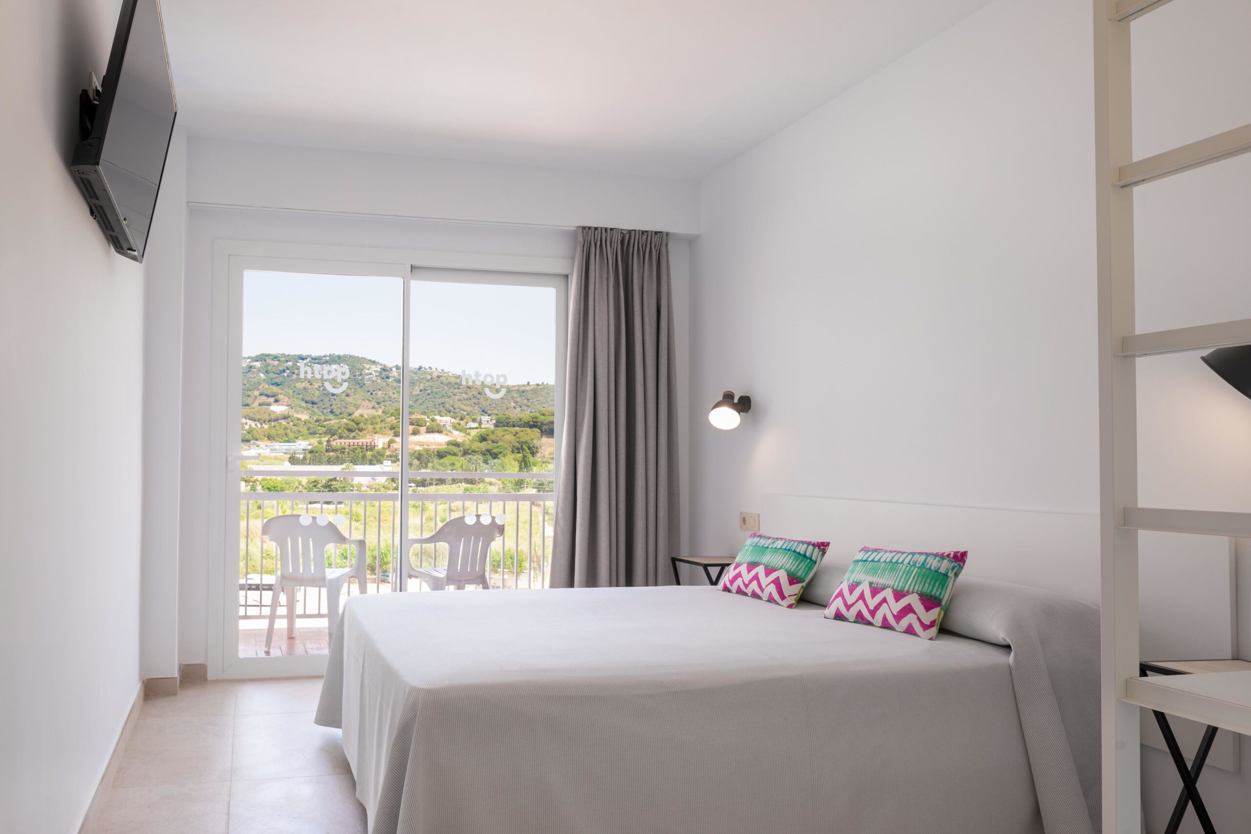 008-W-room-example-estndar_89501265